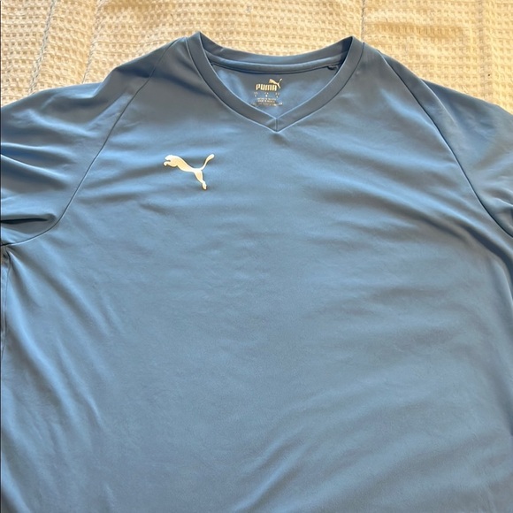 Puma Light Blue Athletic Short Sleeve Tee V-Neck - Picture 1 of 3